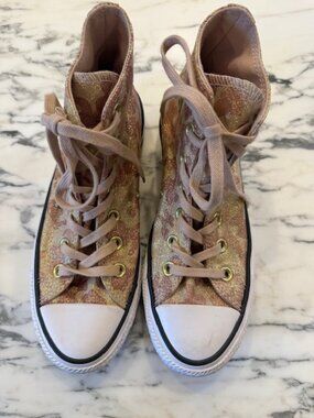 Converse Rose Gold Chuck Taylor Womens High Tops EUC Size 6